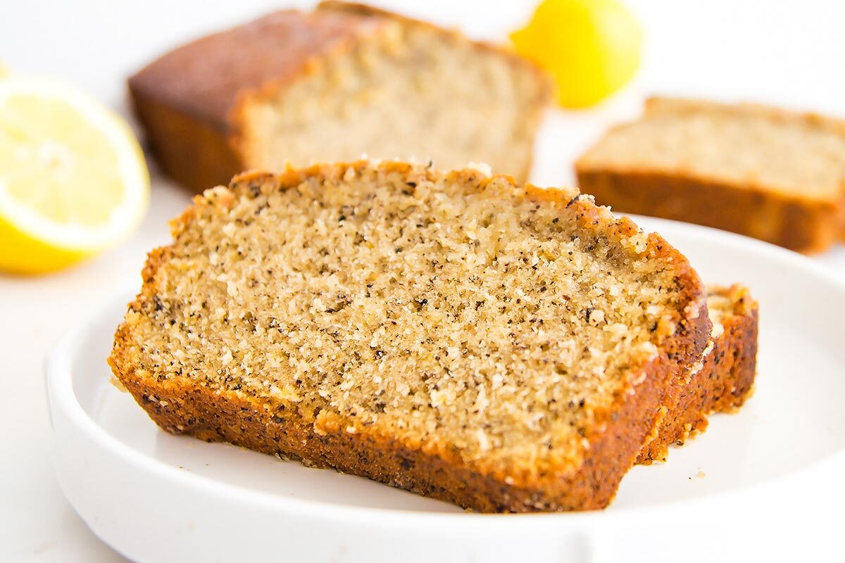 almond-poppy-seed-tea-cakes-recipe