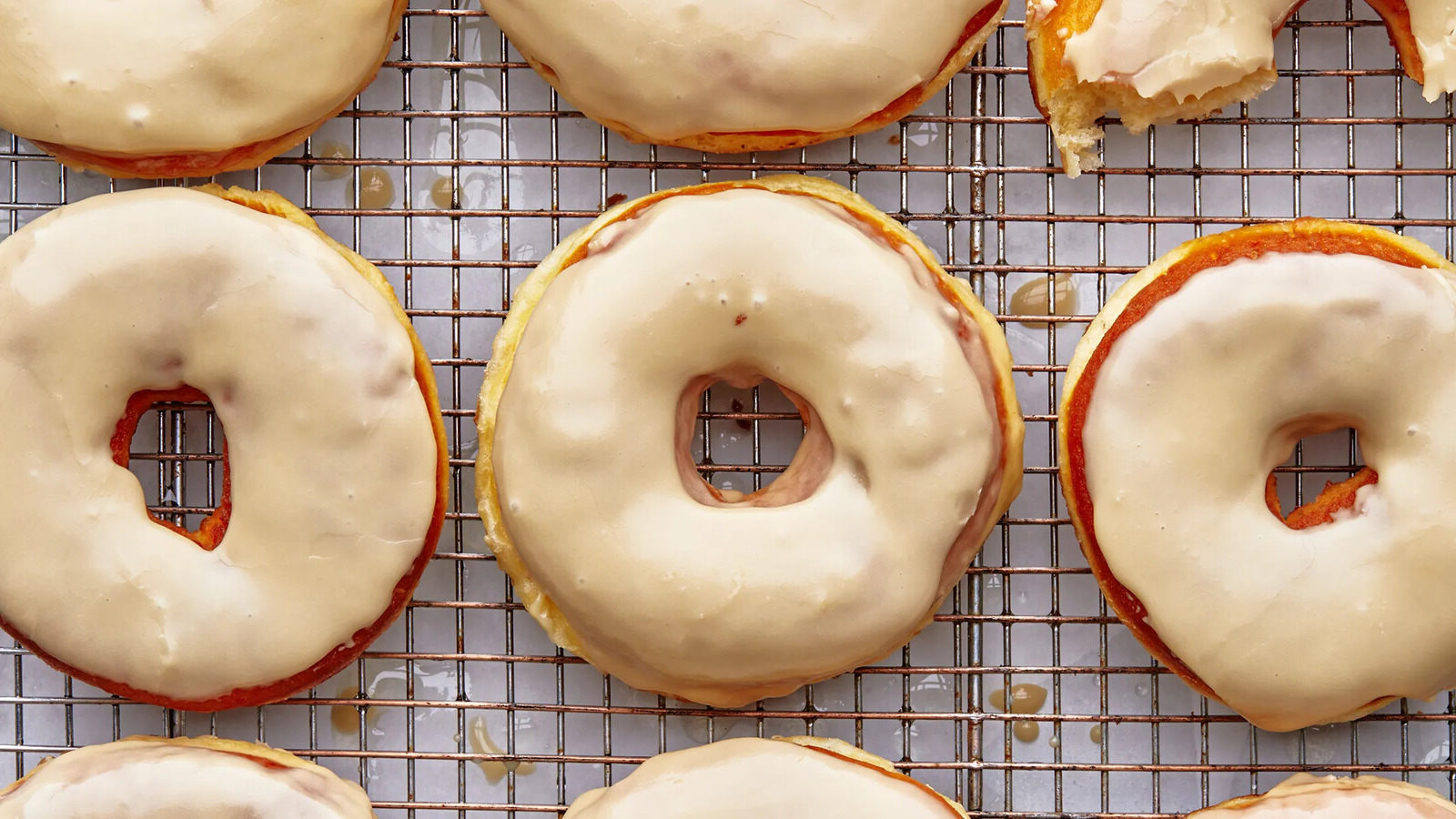 baked-maple-glazed-donuts-recipe