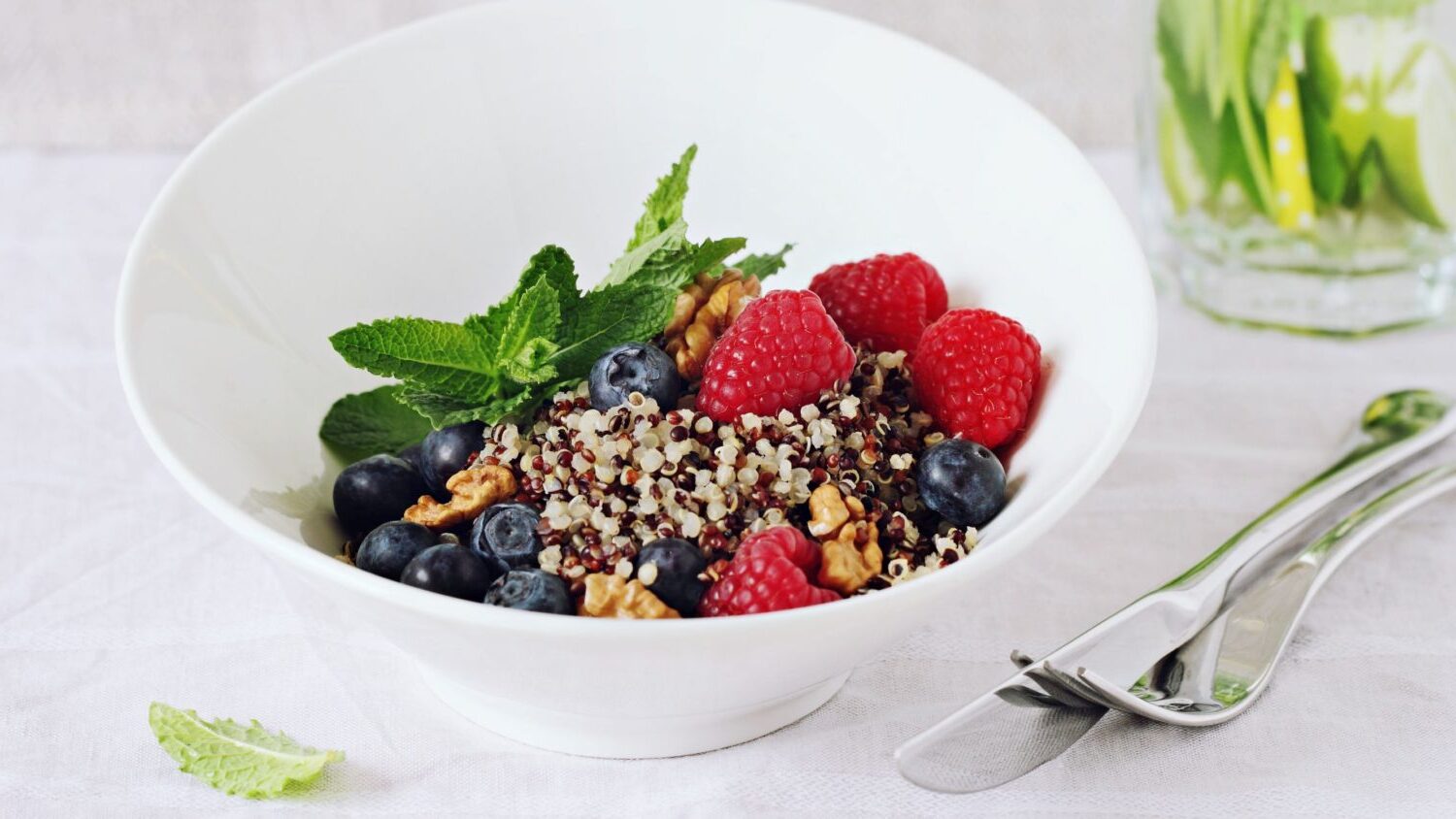 berry-quinoa-salad-recipe