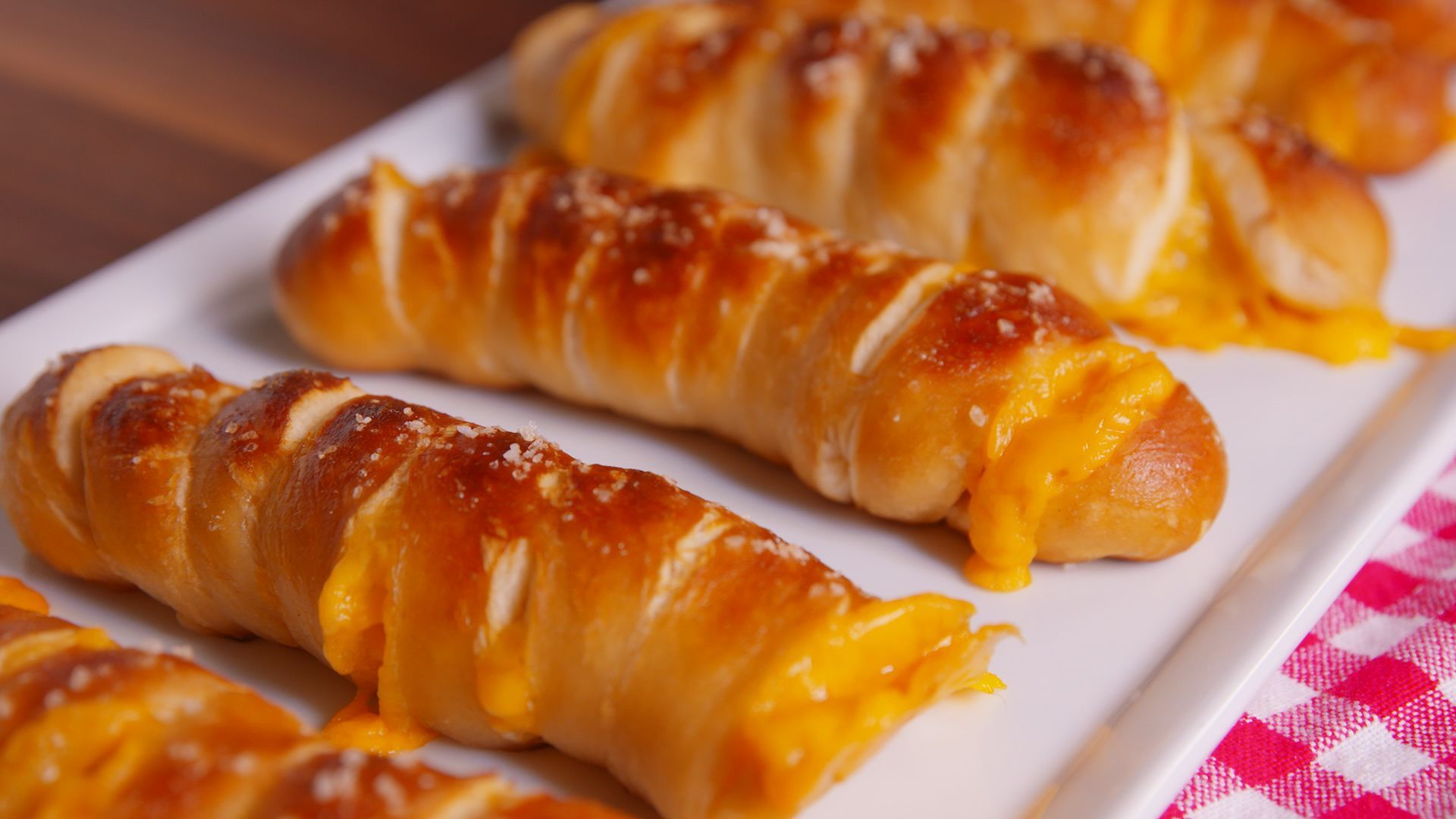 cheesy-pretzel-twists-recipe