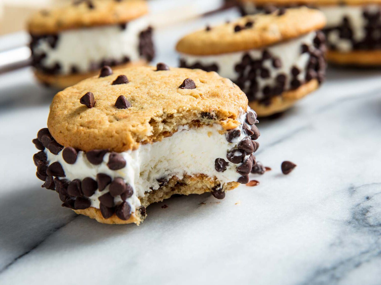 chocolate-chip-cookie-dough-sandwiches-recipe