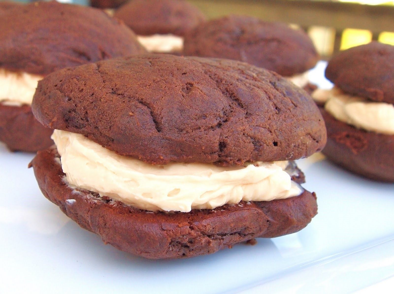 chocolate-whoopie-pies-with-salted-caramel-frosting-recipe