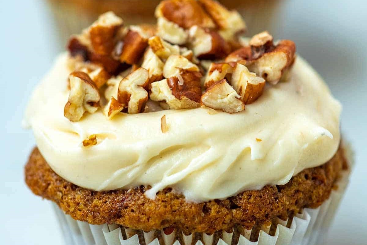 coconut-carrot-cake-cupcakes-recipe