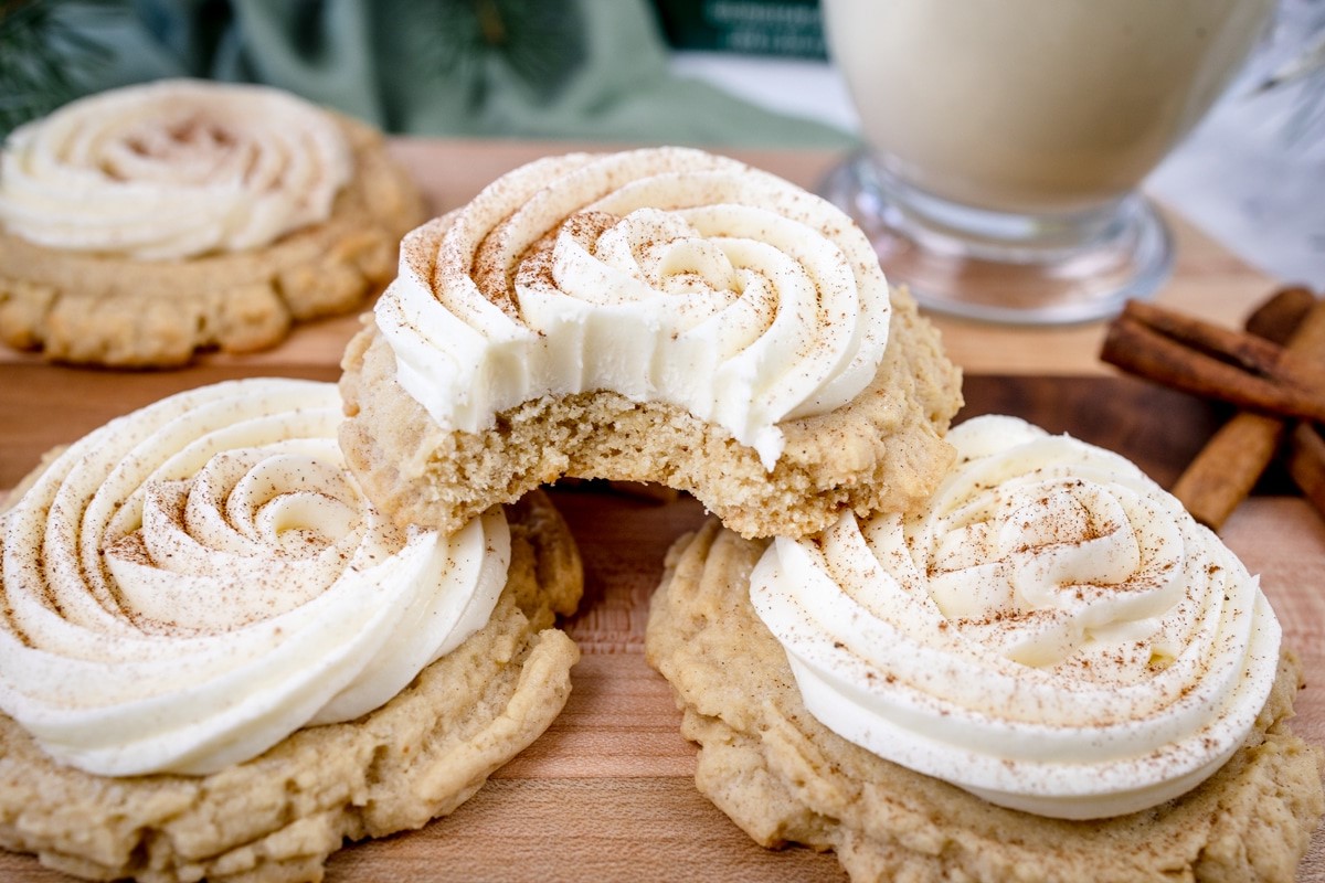 cranberry-cookies-with-eggnog-icing-recipe