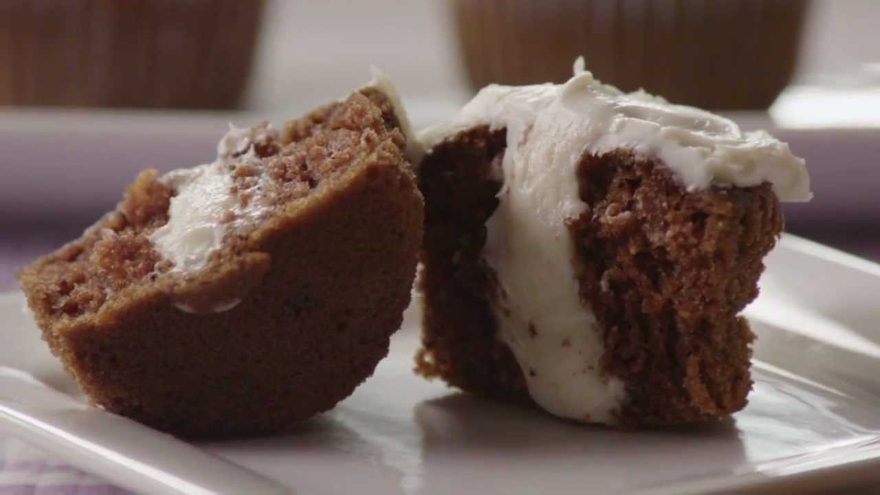 cream-filled-chocolate-cupcakes-recipe