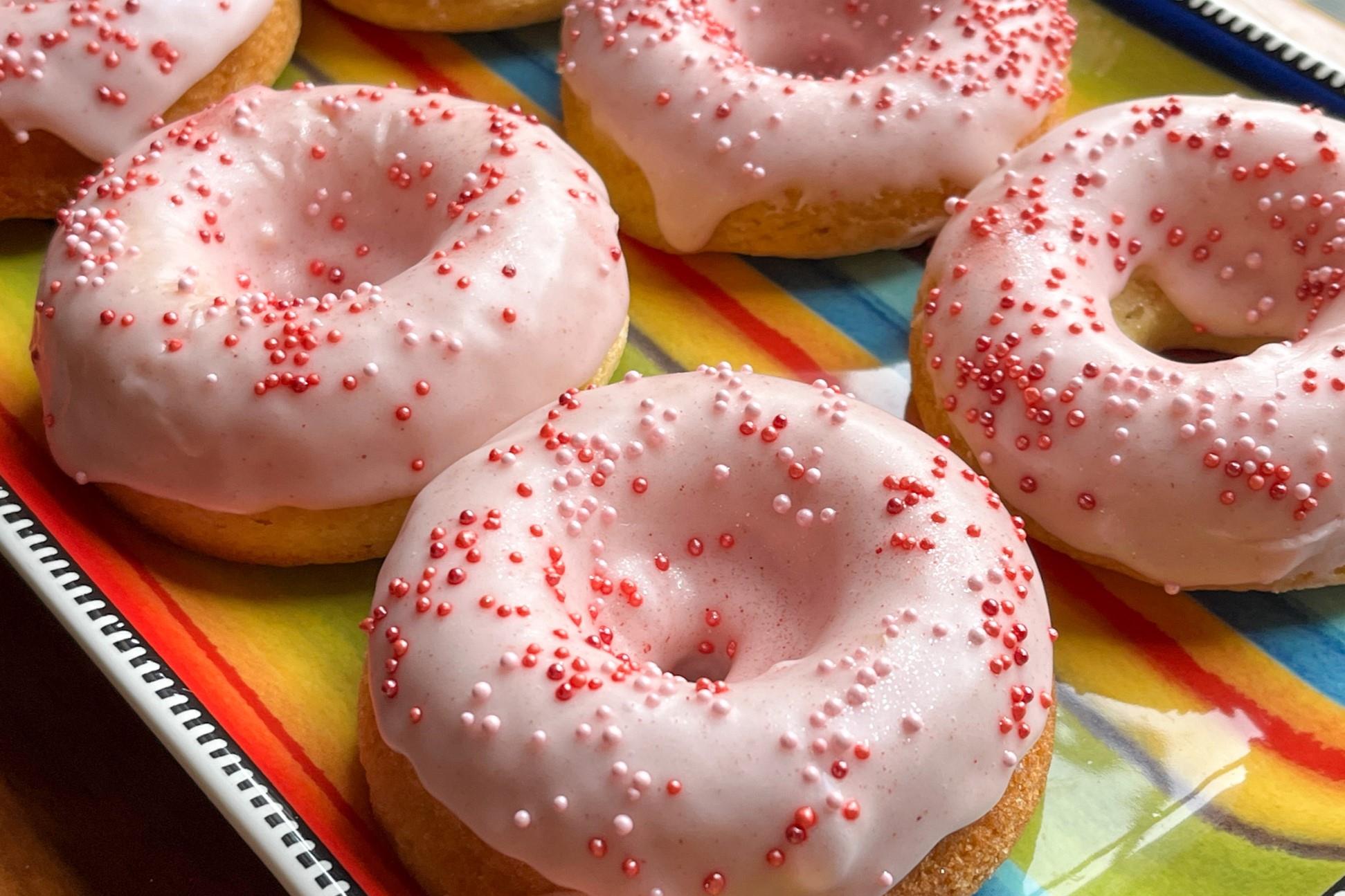 donut-frostings-recipe-strawberry-vanilla-chocolate