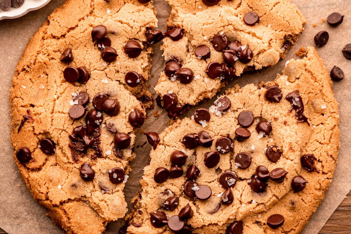 giant-chocolate-chip-cookies-recipe