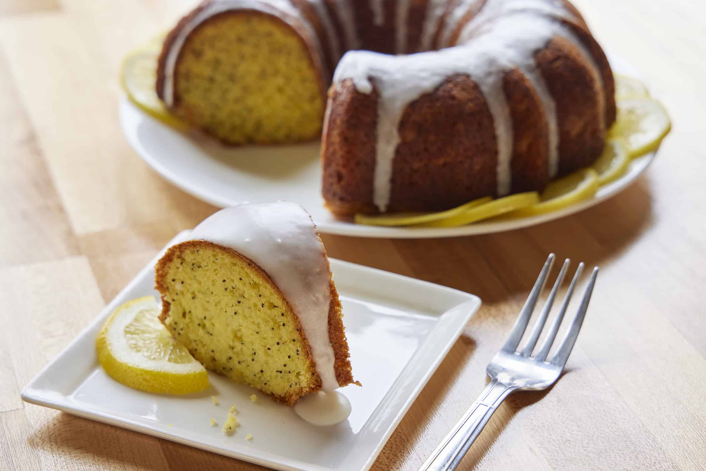 glazed-lemon-poppy-seed-bundt-cake-recipe