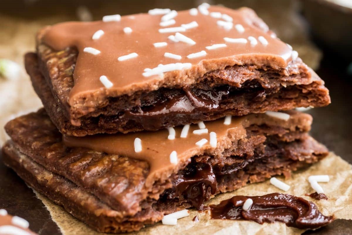 homemade-chocolate-pop-tarts-recipe