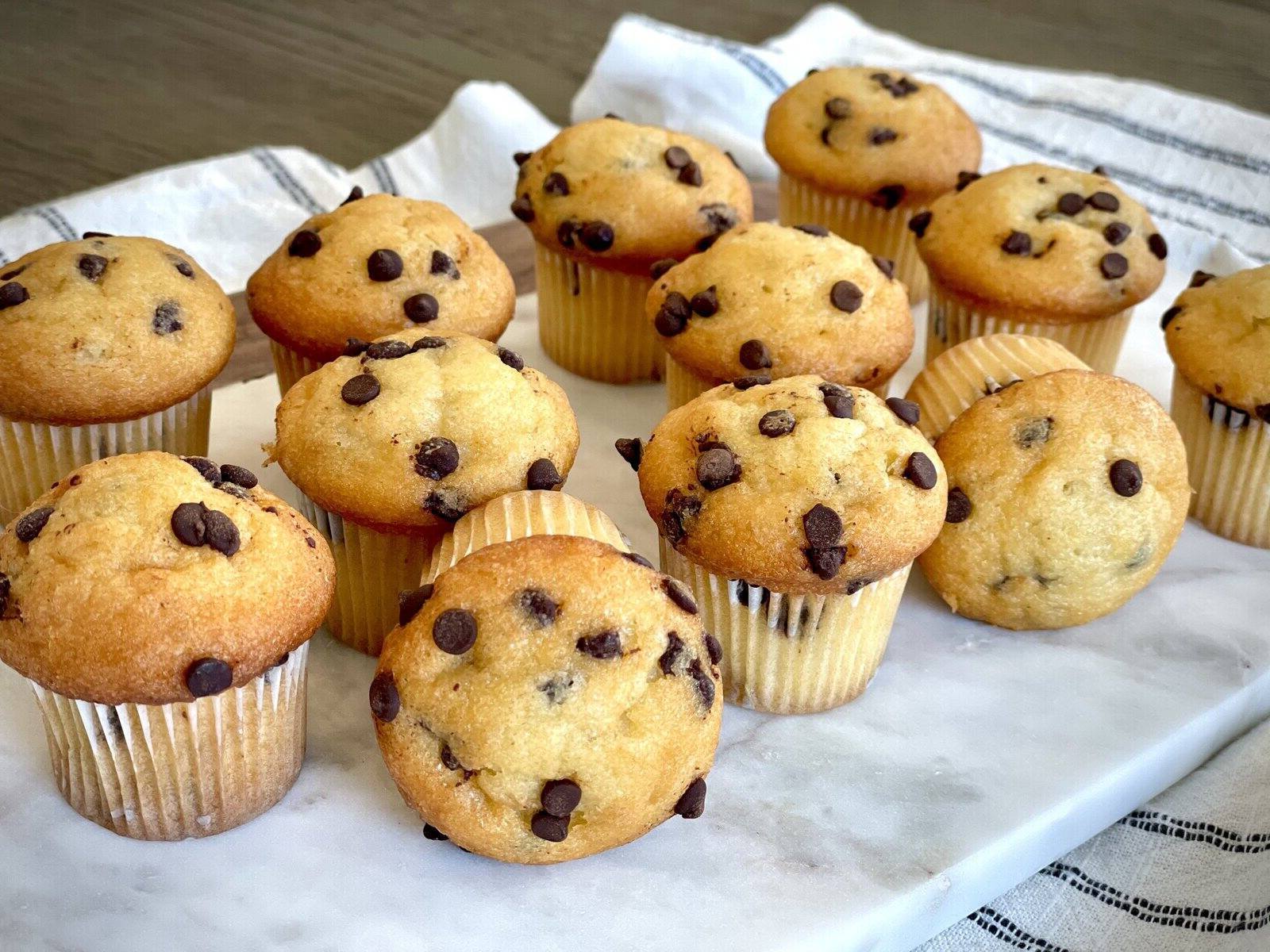 mini-chocolate-chip-muffins-recipe