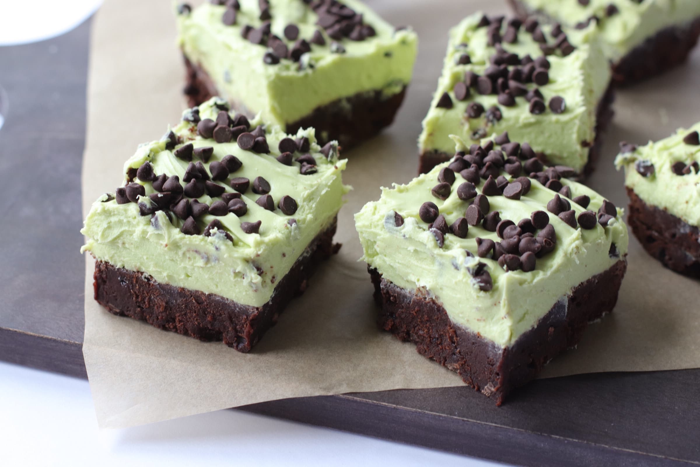 mint-chocolate-chip-cheesecake-brownies-recipe