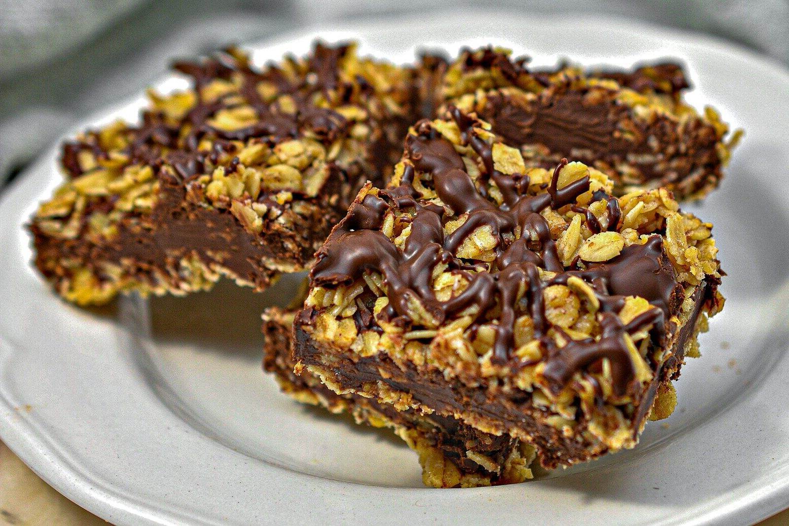 no-bake-chocolate-oat-bars-recipe