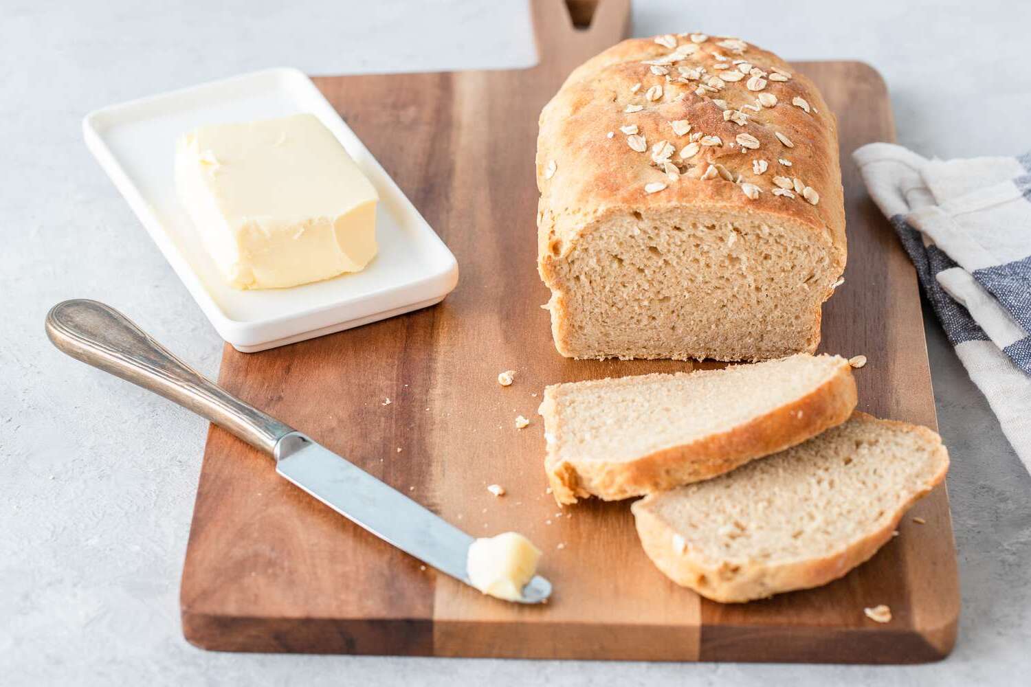 no-knead-honey-oat-bread-recipe