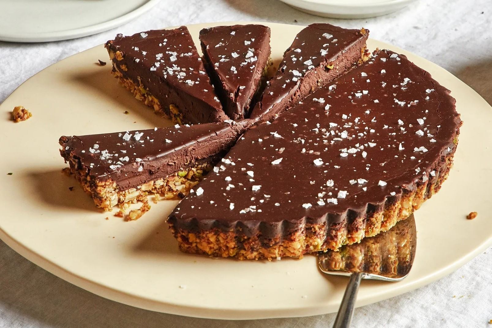 nutella-tart-recipe-with-toasted-hazelnut-crust