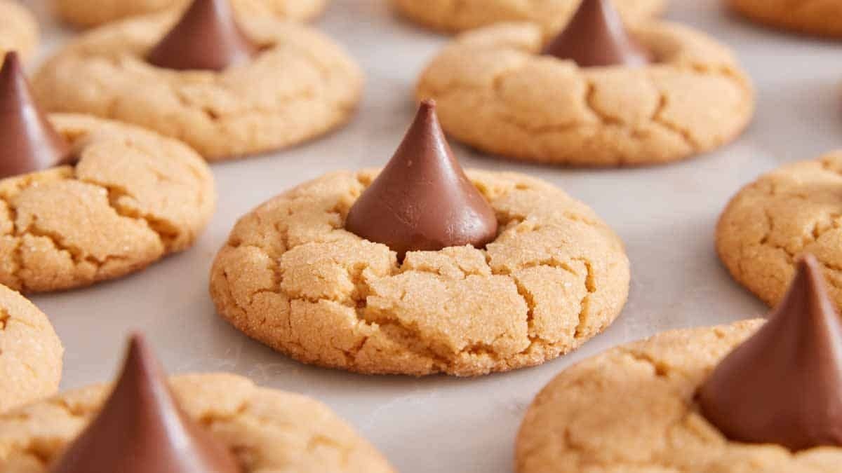 peanut-butter-blossoms-recipe