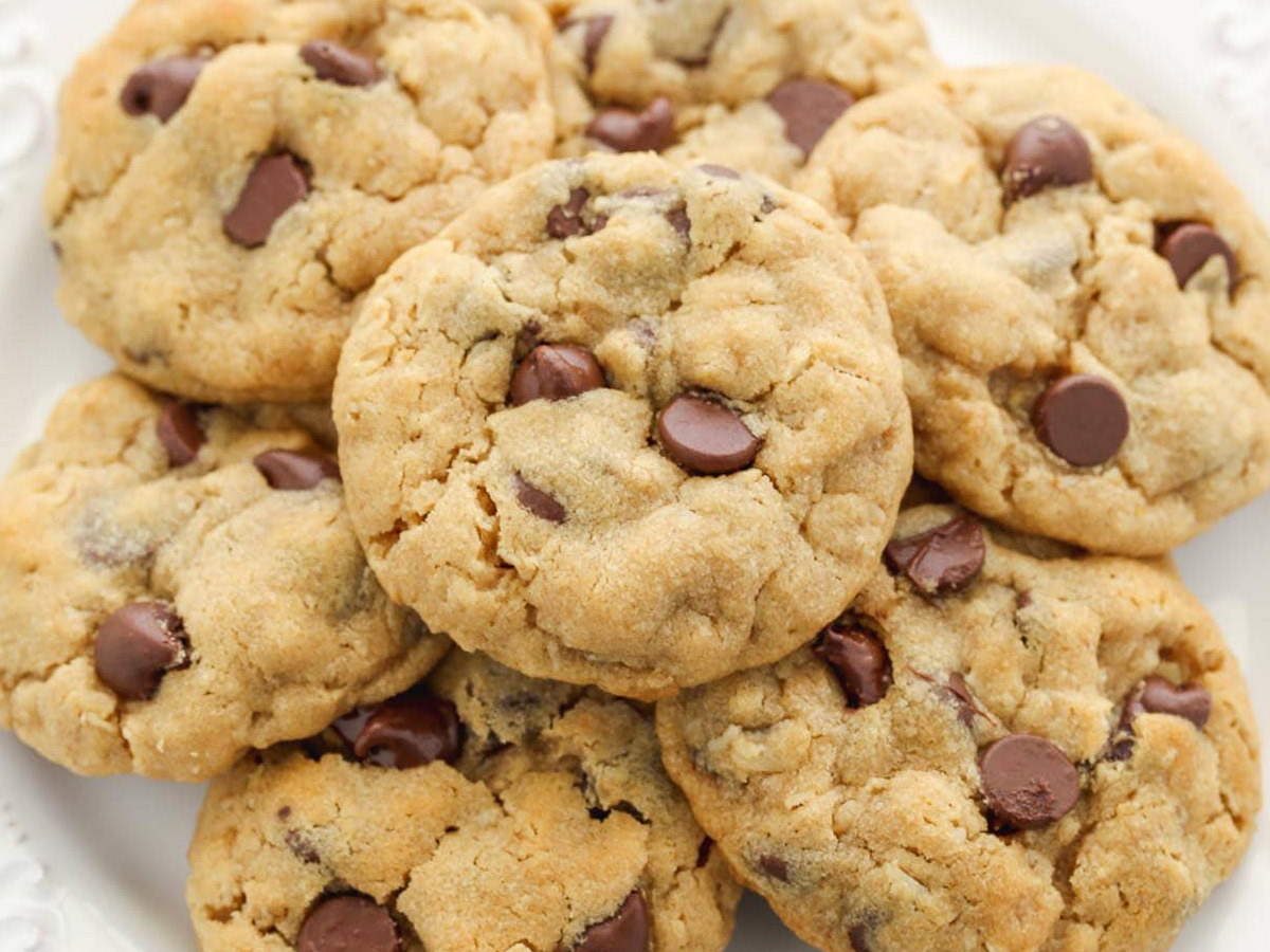 peanut-butter-oatmeal-chocolate-chip-cookies-recipe