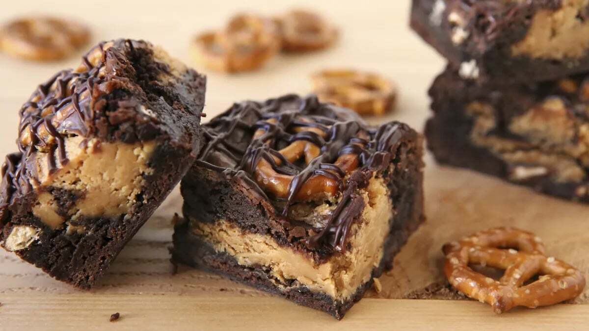 peanut-butter-pretzel-brownies-recipe