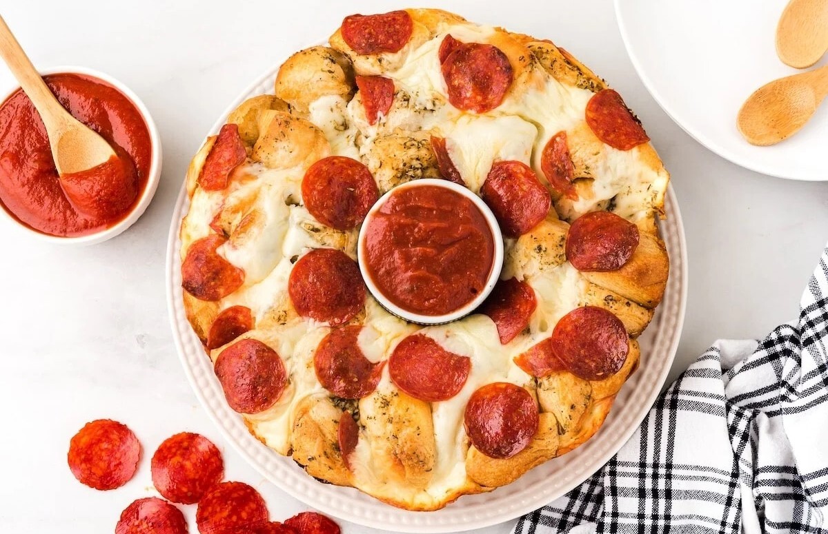 pizza-pull-apart-rolls-recipe