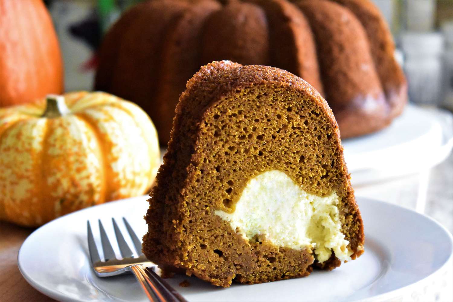 pumpkin-cream-cheese-bundt-cake-recipe