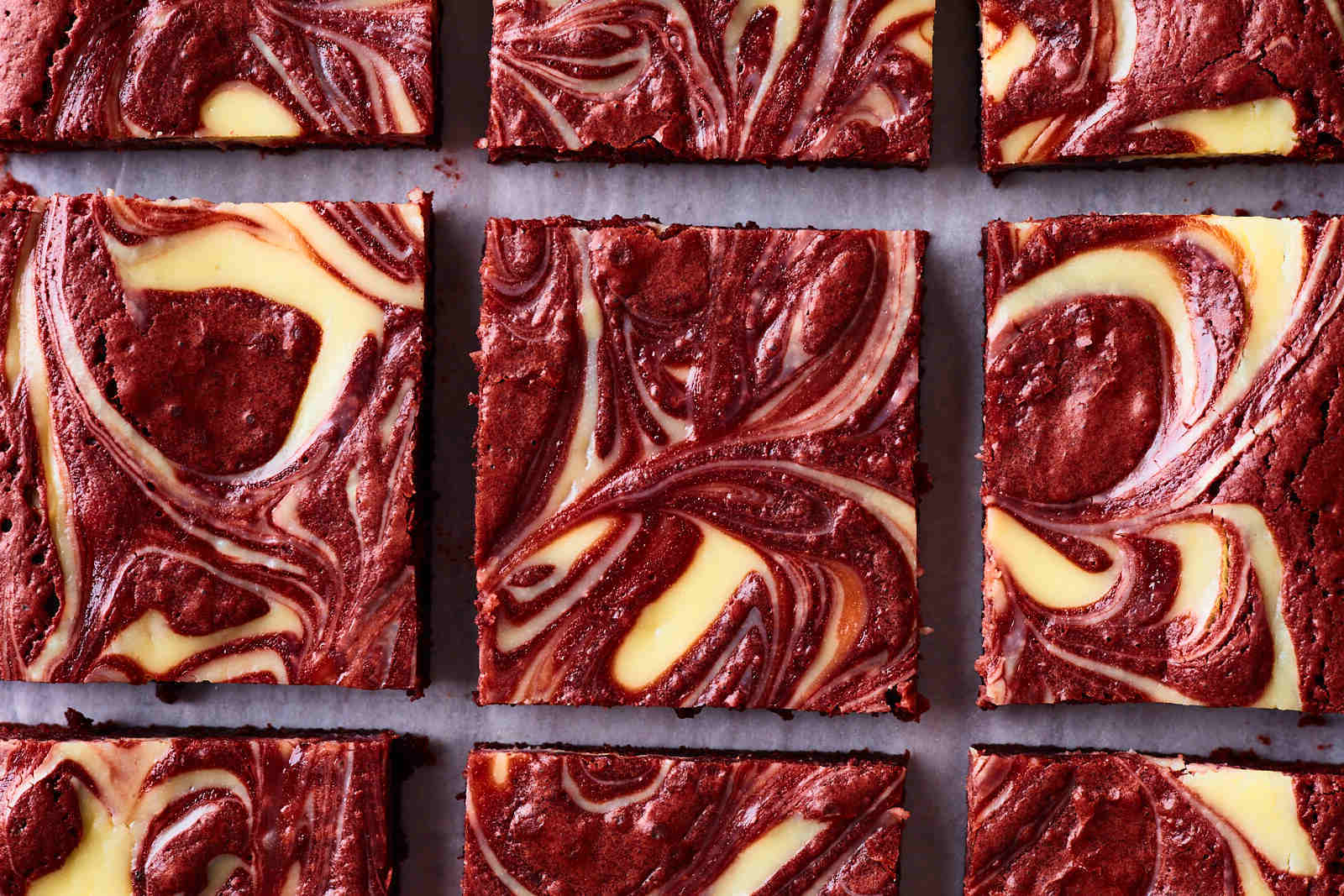 red-velvet-cheesecake-swirl-brownies-recipe