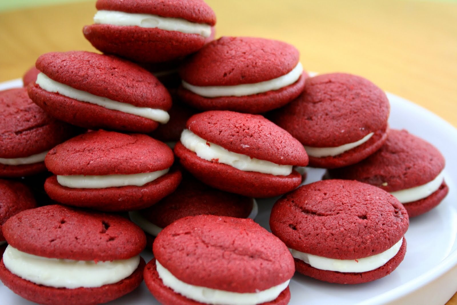 red-velvet-whoopie-pies-recipe