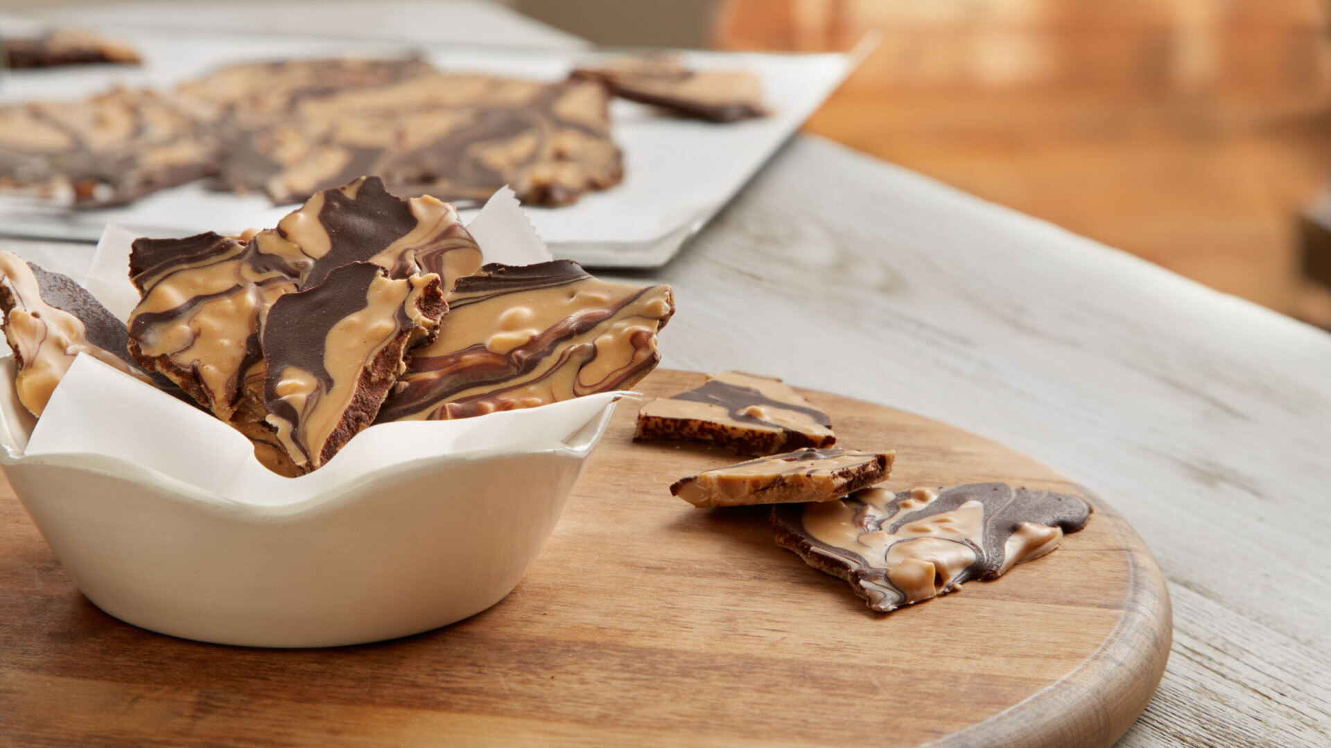 reeses-peanut-butter-white-chocolate-bark-recipe