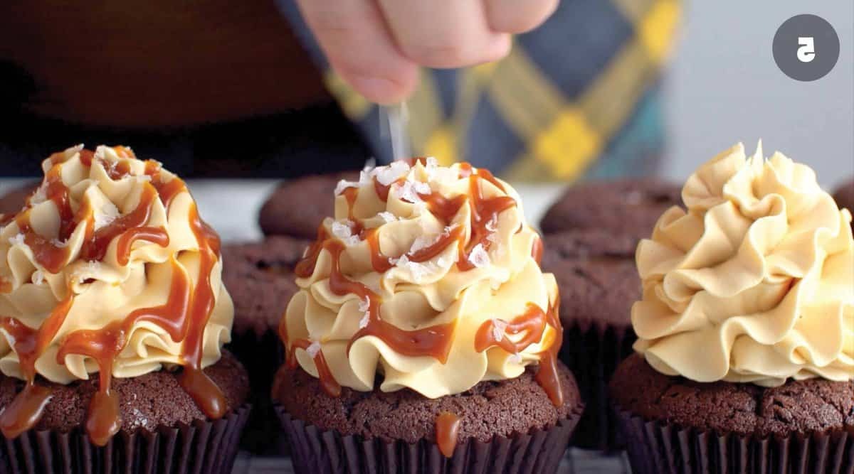 salted-caramel-frosted-chocolate-cupcakes-recipe