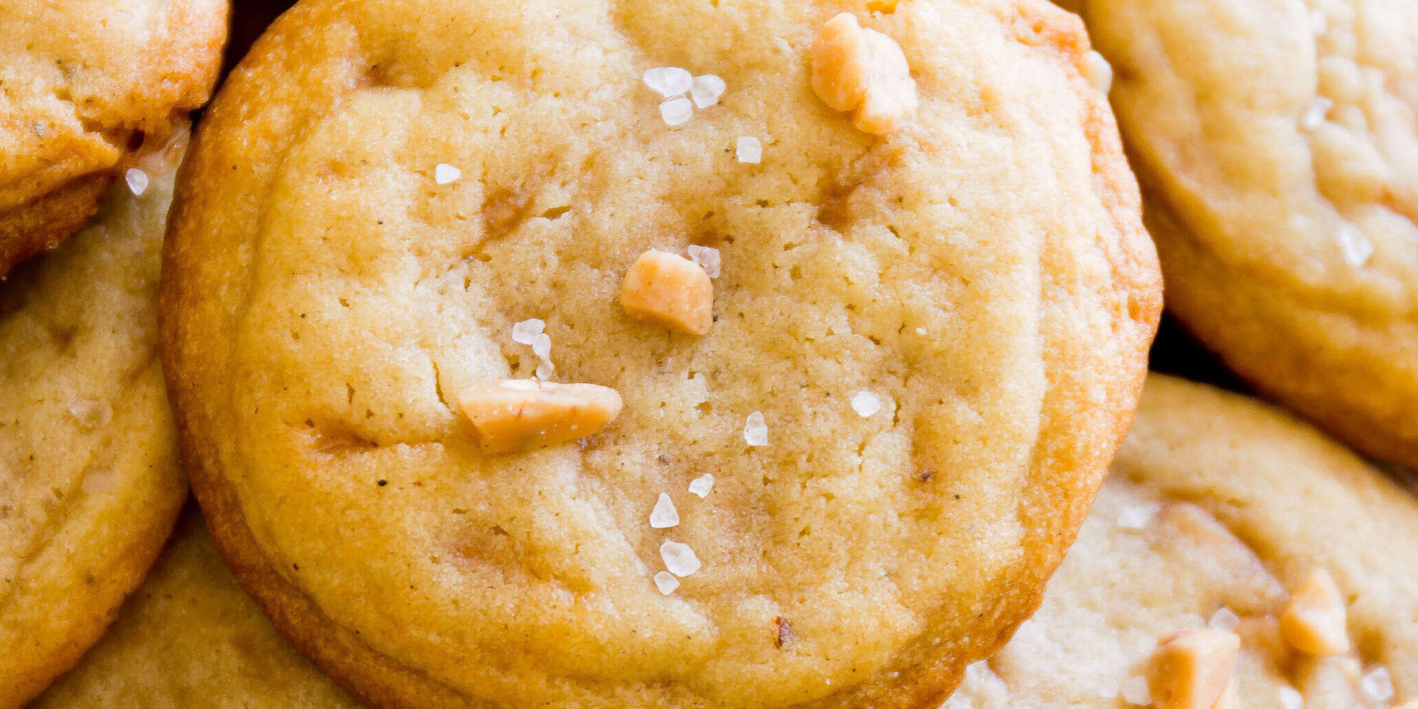 salted-vanilla-toffee-cookies-recipe