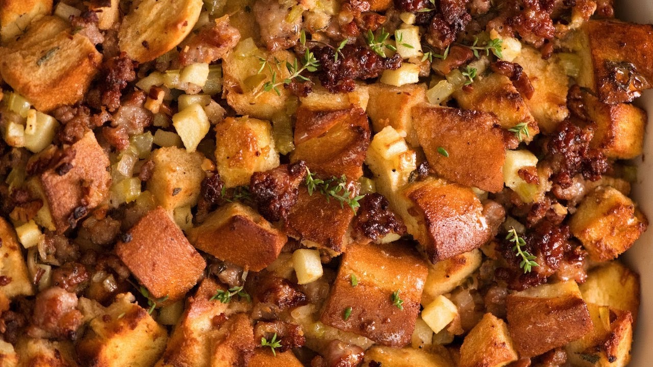 sausage-and-herb-stuffing-with-apples-recipe