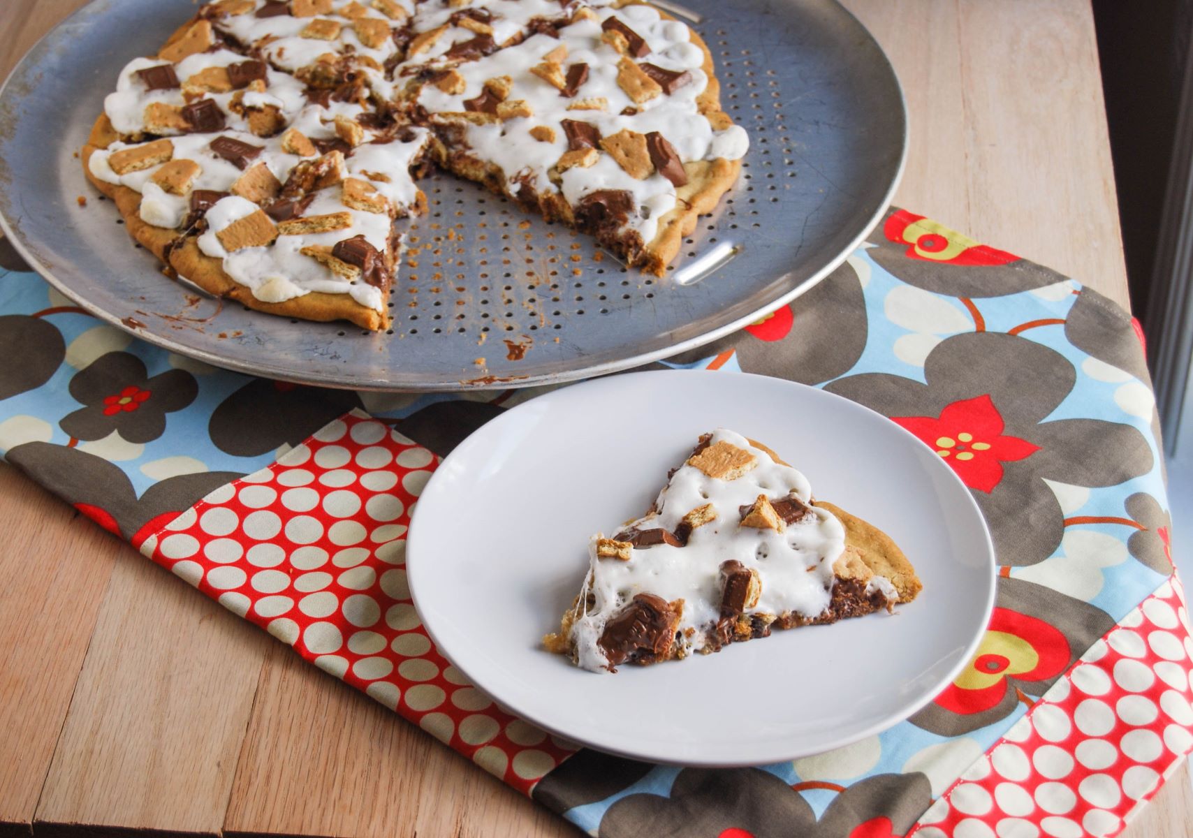 smores-cookie-cake-recipe