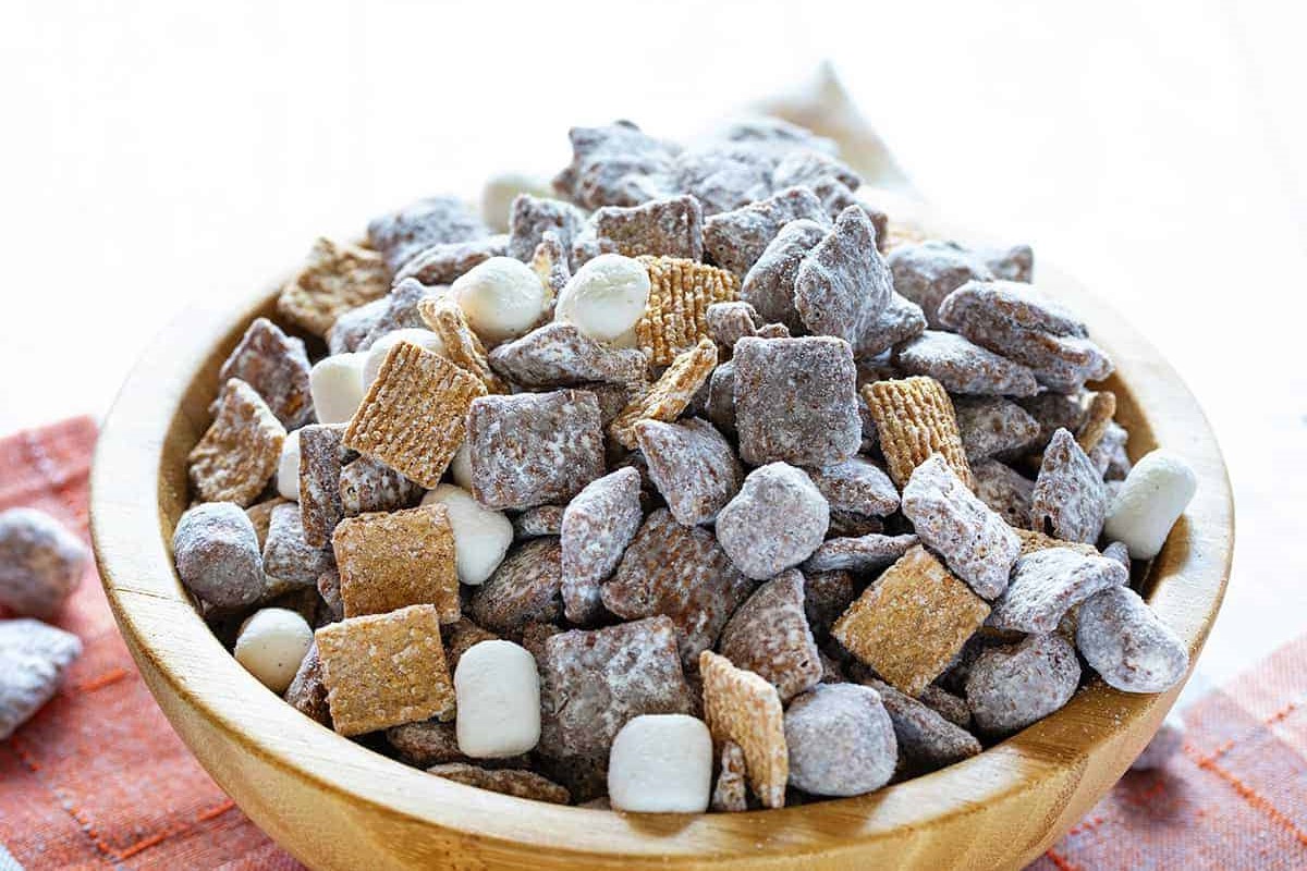 smores-puppy-chow-recipe