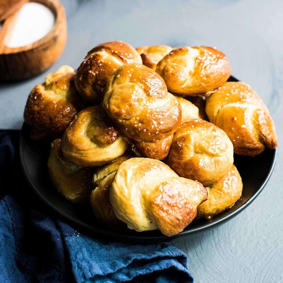 soft-pretzel-knots-recipe