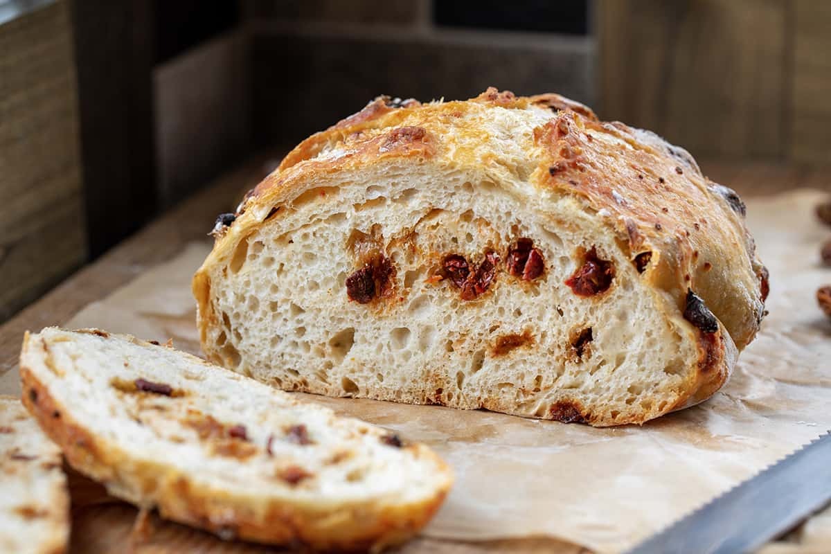 sun-dried-tomato-and-cheese-bread-recipe