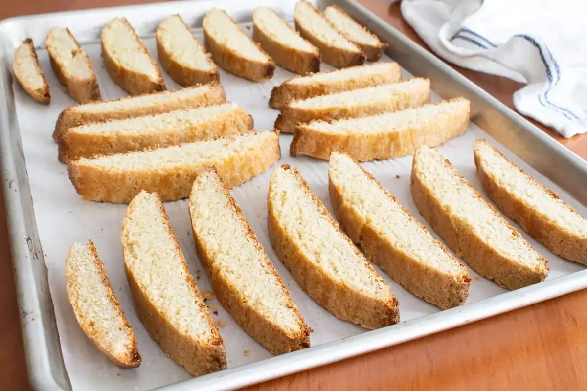 sweet-vanilla-bean-biscotti-recipe