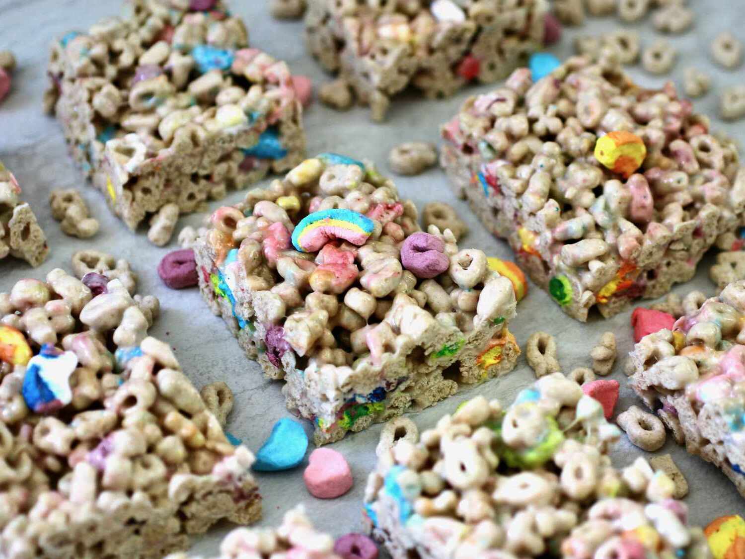 white-chocolate-lucky-charms-treats-recipe