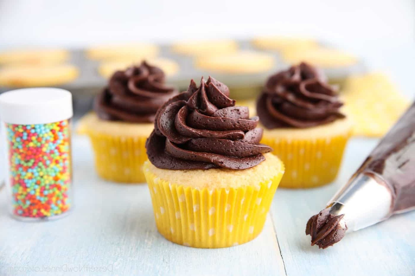 yellow-birthday-cupcakes-recipe