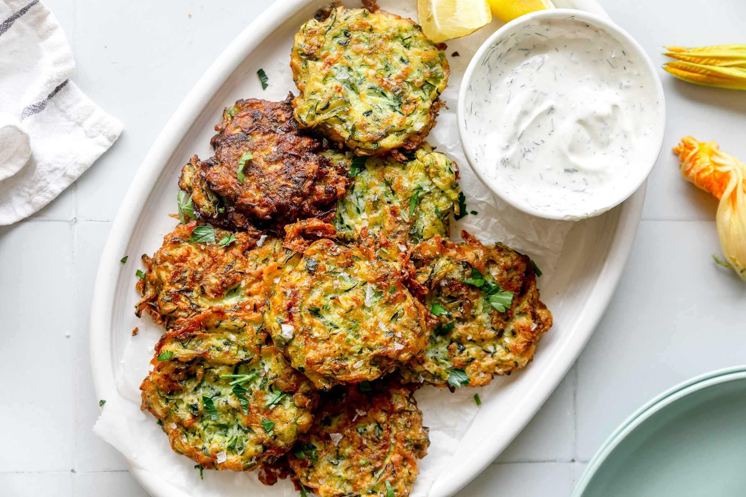 zucchini-fritters-with-yogurt-sauce