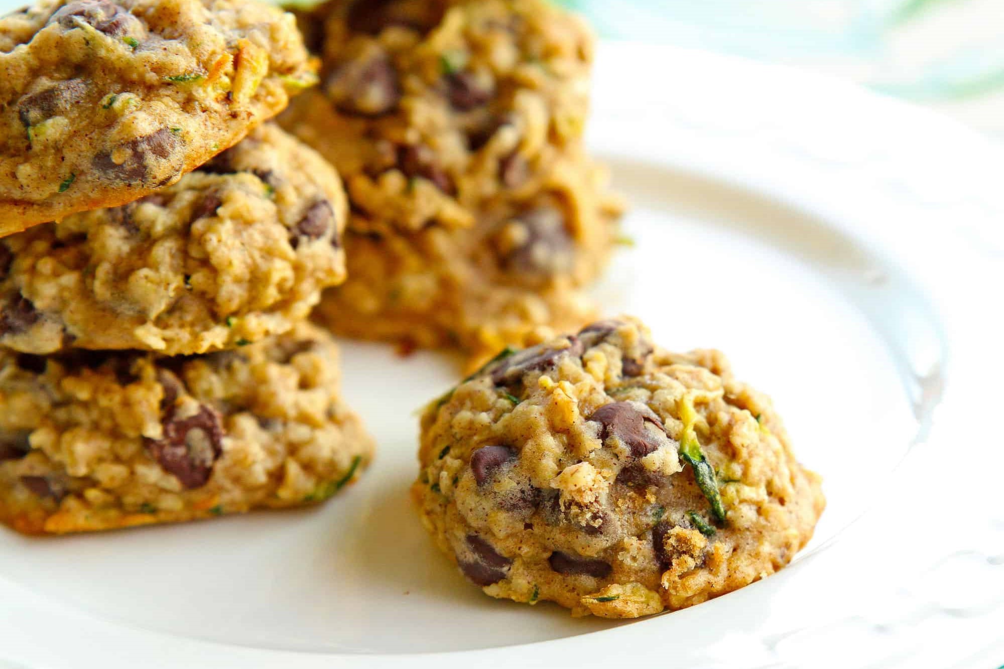 zucchini-oatmeal-chocolate-chip-cookies-recipe