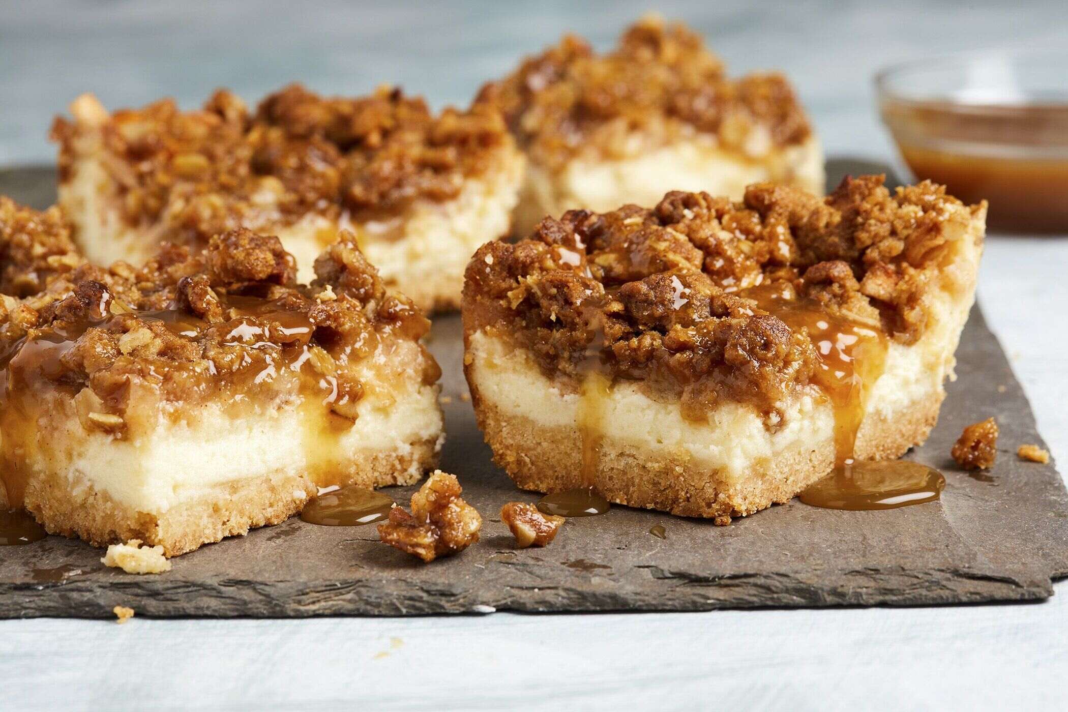 caramel-apple-cheesecake-bars-recipe