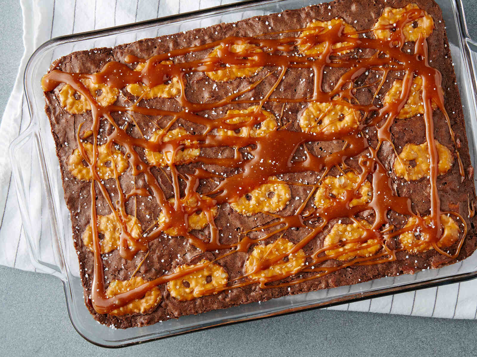 caramel-pretzel-brownies-recipe