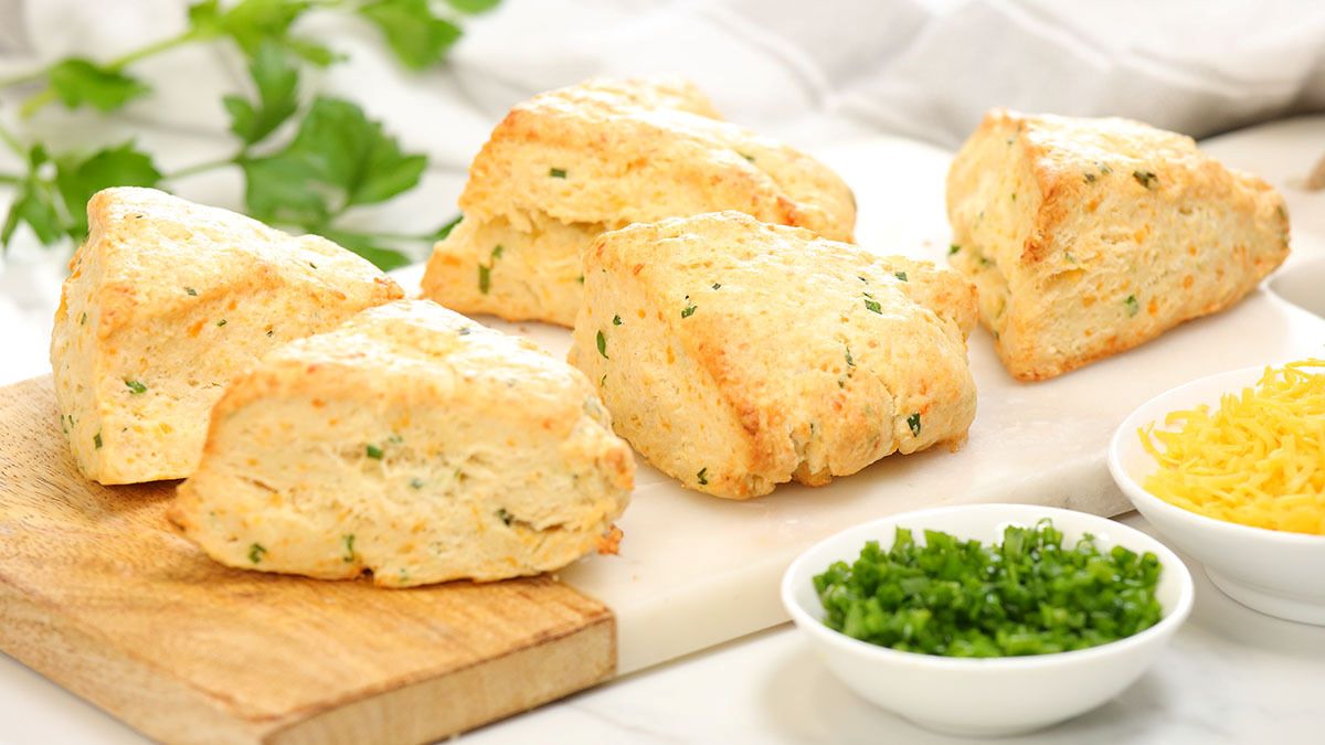 cheddar-chive-scones-recipe