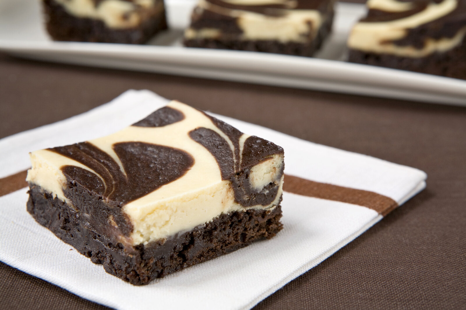 cheesecake-brownie-bars-recipe