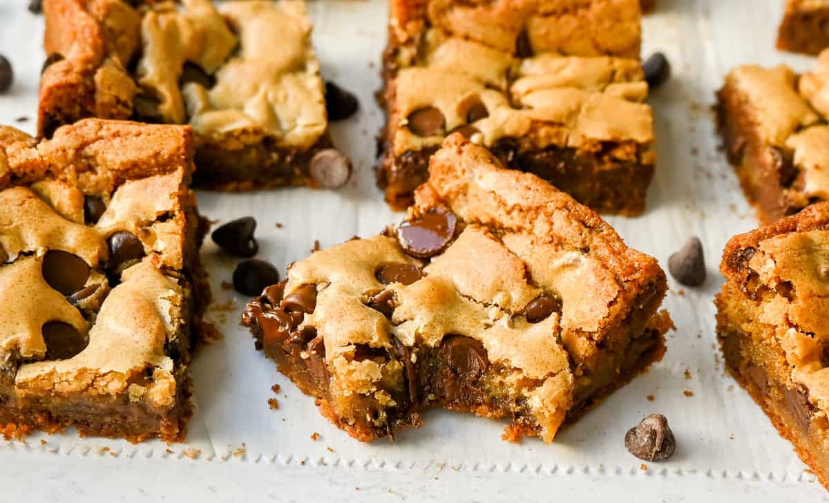 chocolate-chip-blondies-recipe