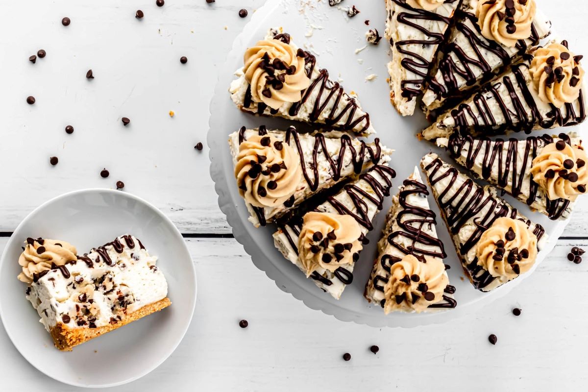 chocolate-chip-cookie-dough-cheesecake-recipe