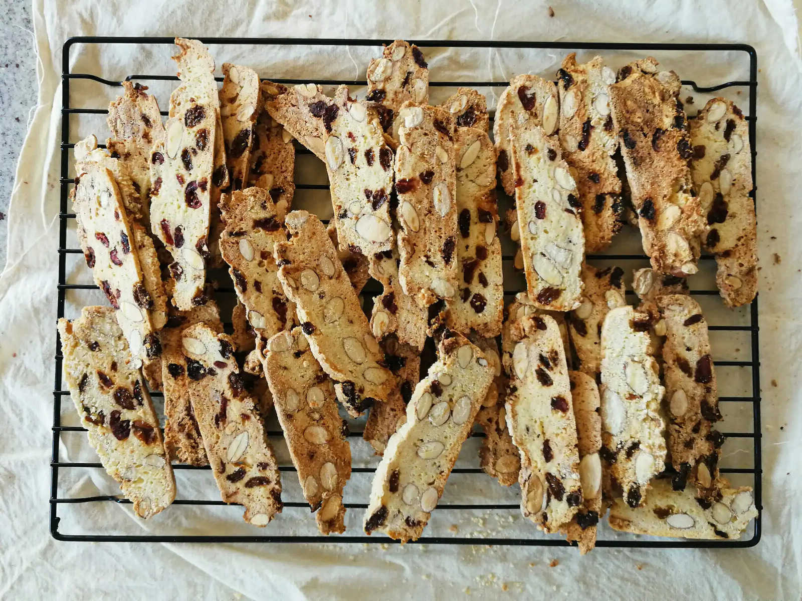 cranberry-almond-biscotti-recipe