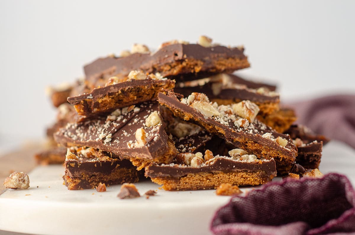 graham-cracker-toffee-bars-recipe