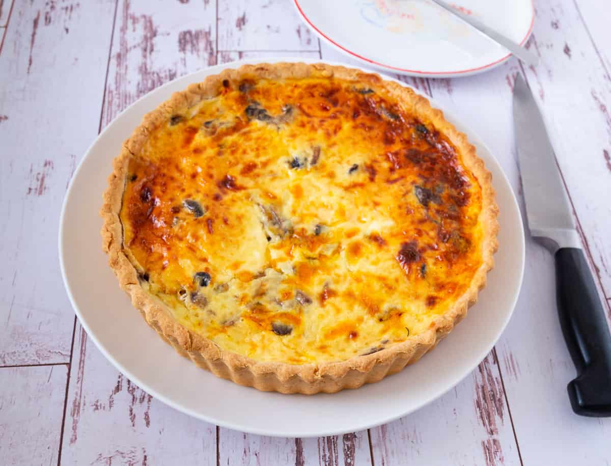 mushroom-swiss-quiche-recipe