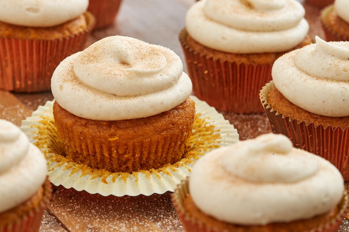 pumpkin-spice-cupcakes-recipe