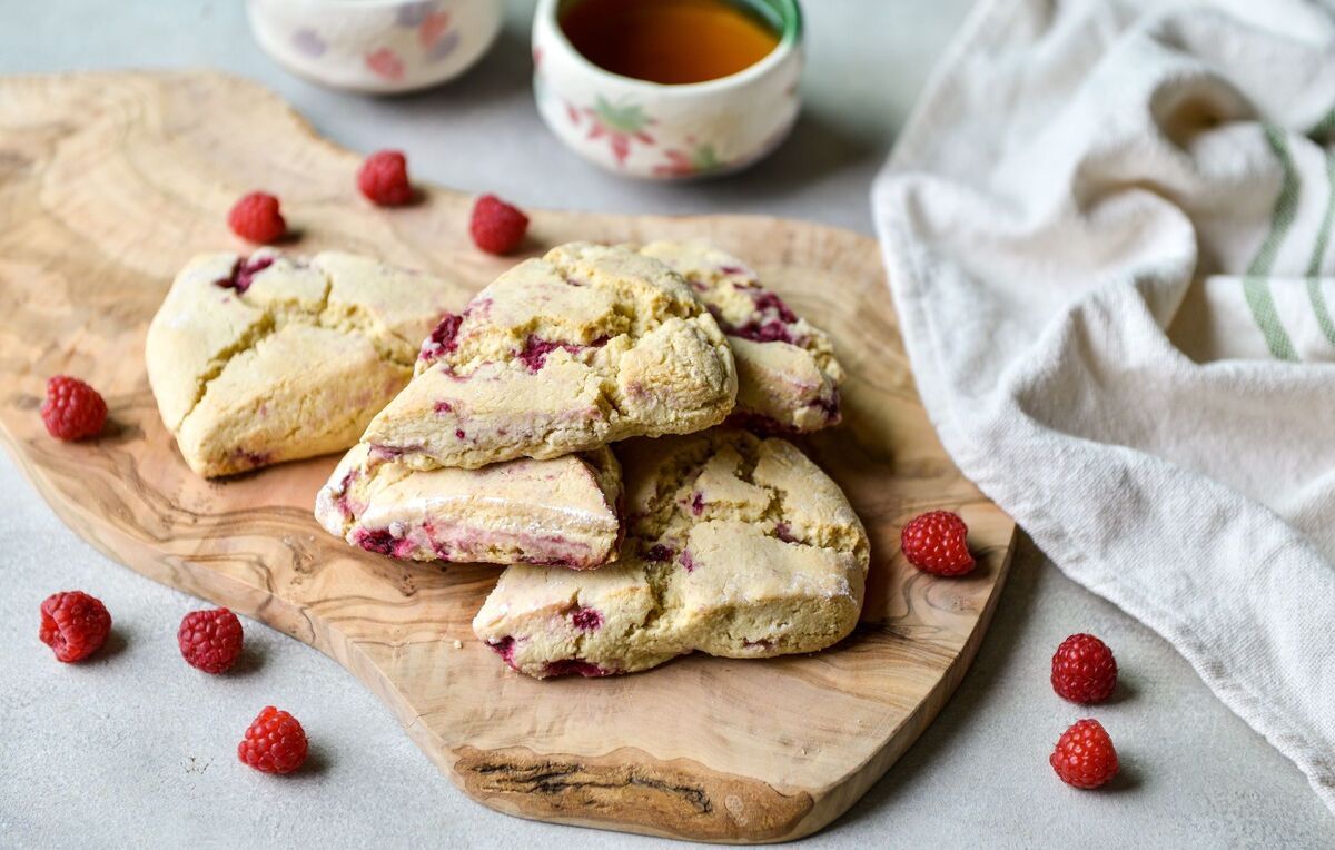 raspberry-almond-scones-recipe