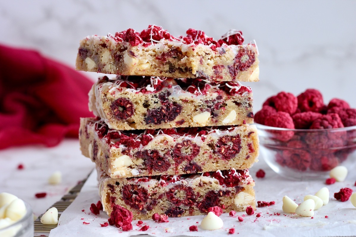 raspberry-white-chocolate-blondies-recipe